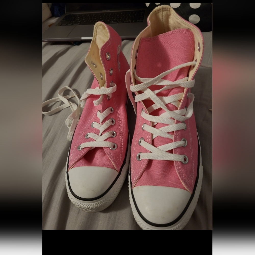 Converse Chuck Taylor Pink 90's Style